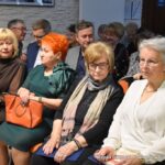 Zdjęcie z gośćmi na uroczystości.